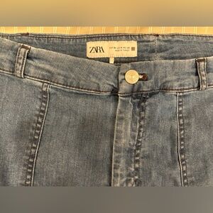 Zara Women’s Classic 100% cotton Denim ankle length Jeans Sz 4